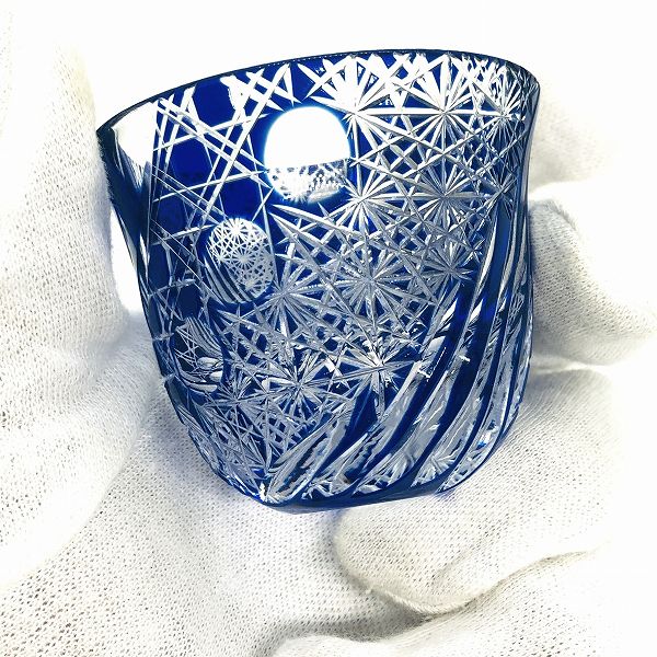 切子、らせん、螺旋、螺旋硝、ガラス、硝子、ぐいのみ、おちょこ、日本酒、冷酒、江戸切子の技法