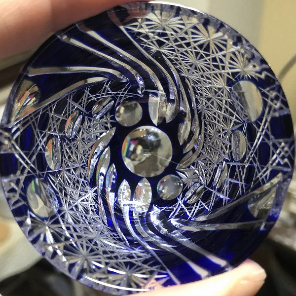 切子、らせん、螺旋、螺旋硝、ガラス、硝子、ぐいのみ、おちょこ、日本酒、冷酒、江戸切子の技法