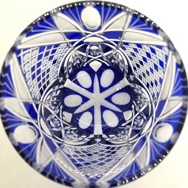 クイーンズ・ギャンビット、切子、上から