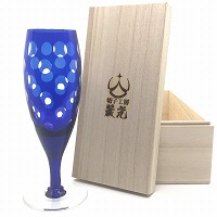 切子、フルートシャンパン、シャンパングラス、ペアグラス、白ワイン、ガラス、ソーダガラス、高級、贈り物、プレゼント、江戸切子の技法、伝統的、切子作家